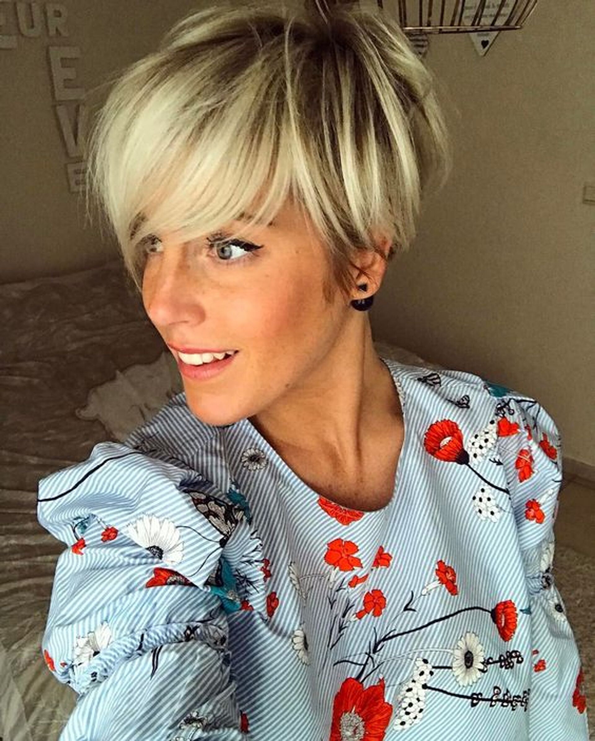 светло-русый Visual Idea — Winter Hairstyles for Short Hair
