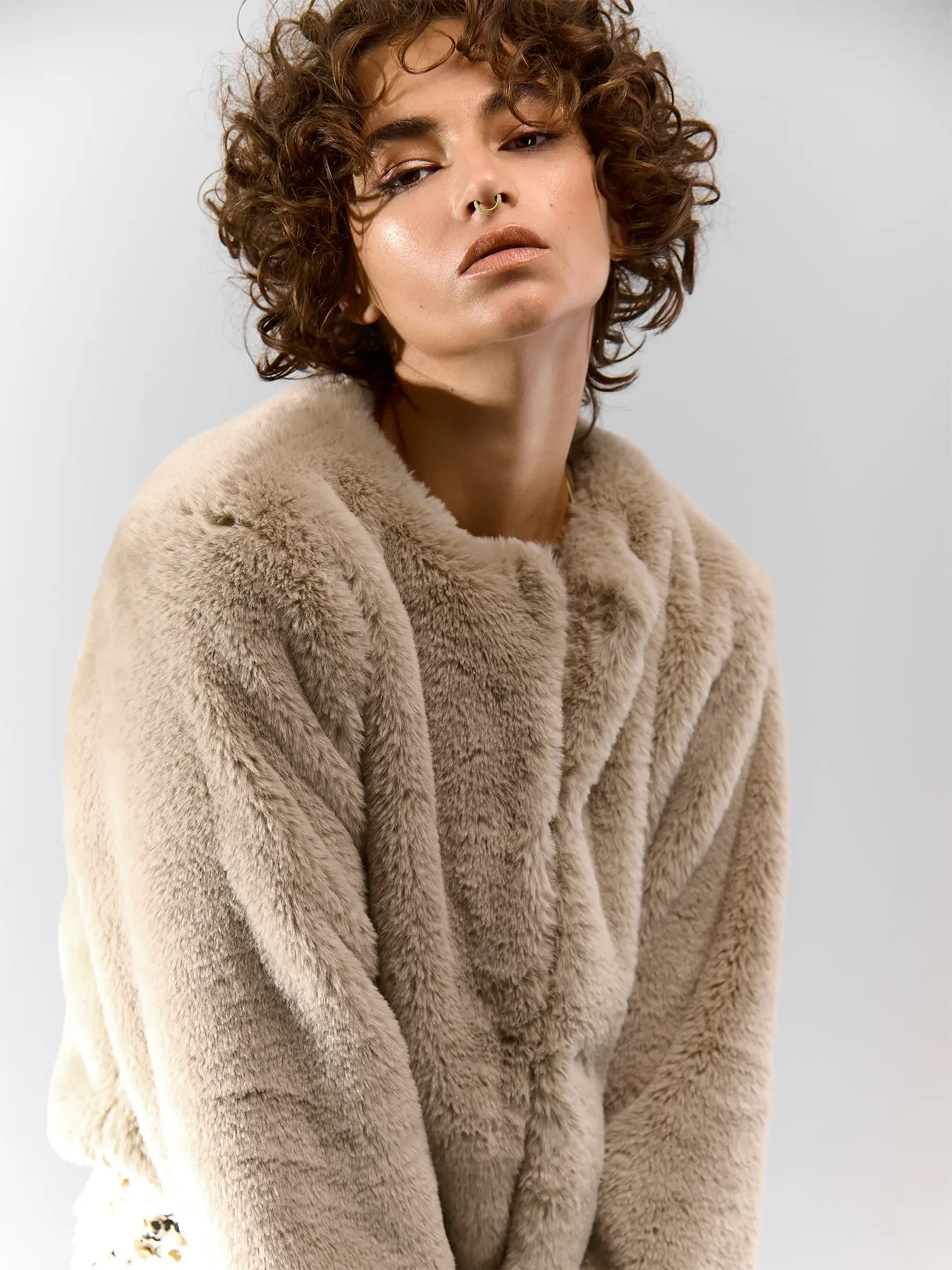 Cropped Beige Faux Fur Coat: Styling Variation — Faux Fur Coat Outfits