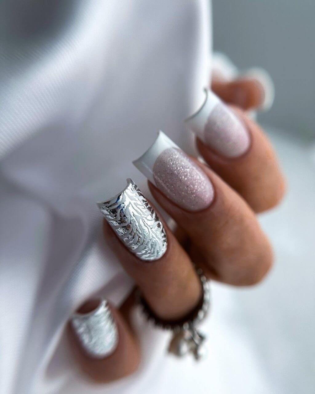 Winter Festive Visual Idea Winter Festive Visual Idea β Christmas Nail Art 2026