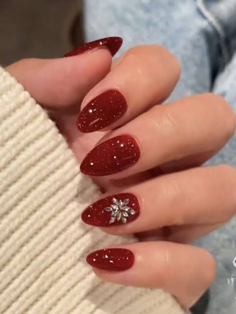 Deep Red Nails with Metallic Snowflake Embellishment Deep Red Nails with Metallic Snowflake Embellishment β Snowflake Nails