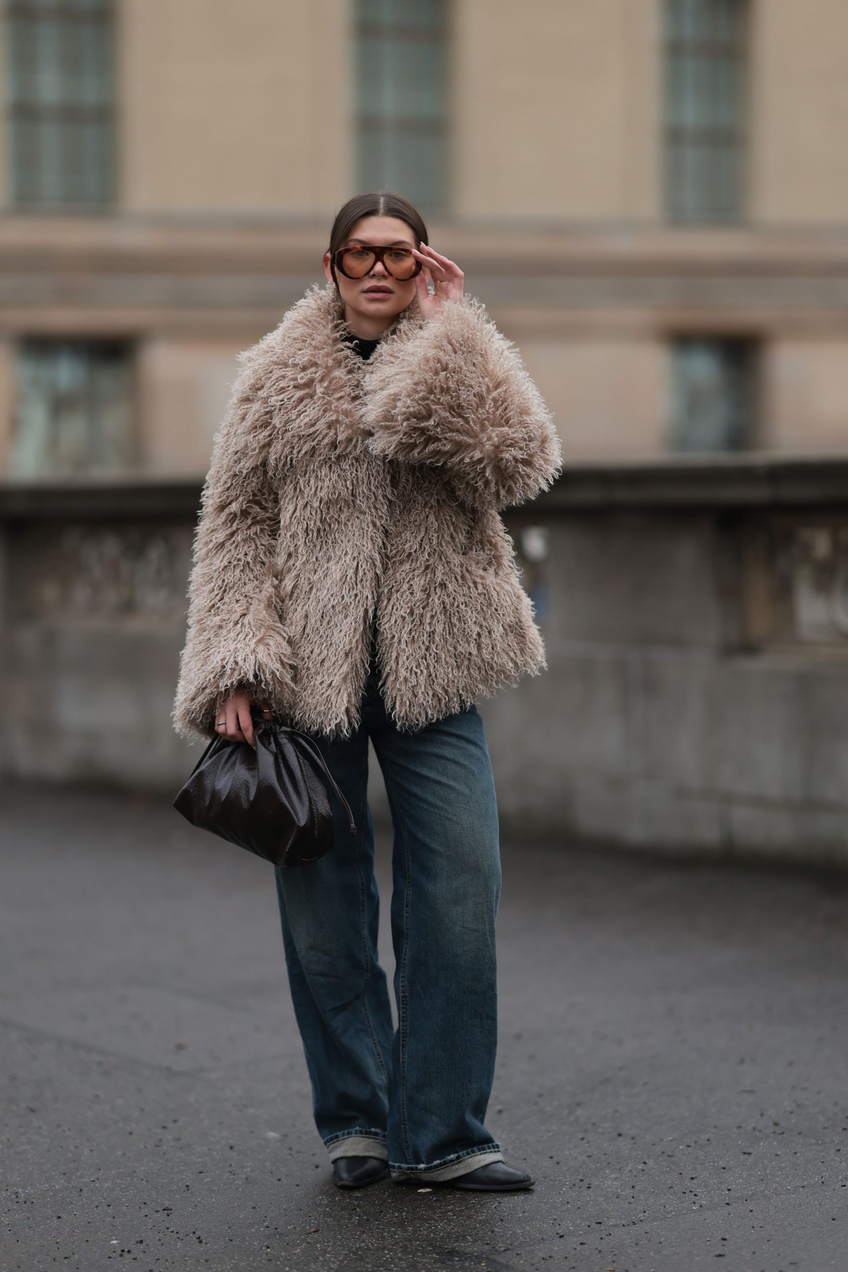 Shaggy Beige Fur Jacket with Wide-Leg Jeans — Fur Hat Outfits