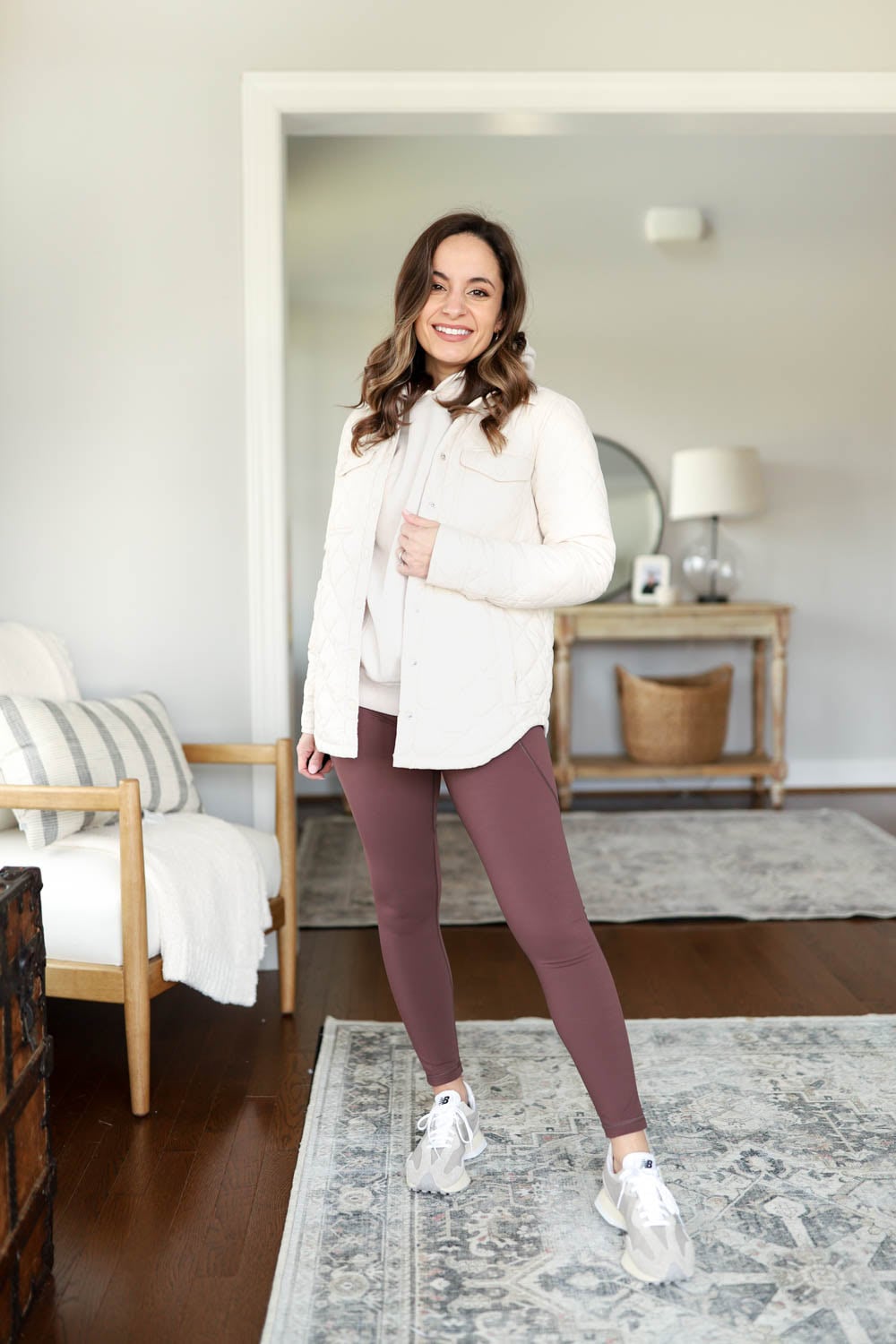Mauve Leggings with Quilted Jacket: A Casual Winter Palette Mauve Leggings with Quilted Jacket: A Casual Winter Palette β Winter Outfits with Leggings