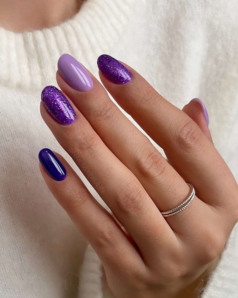 Mixed Purple Shades on Short Oval Mixed Purple Shades on Short Oval β Winter Purple Nails