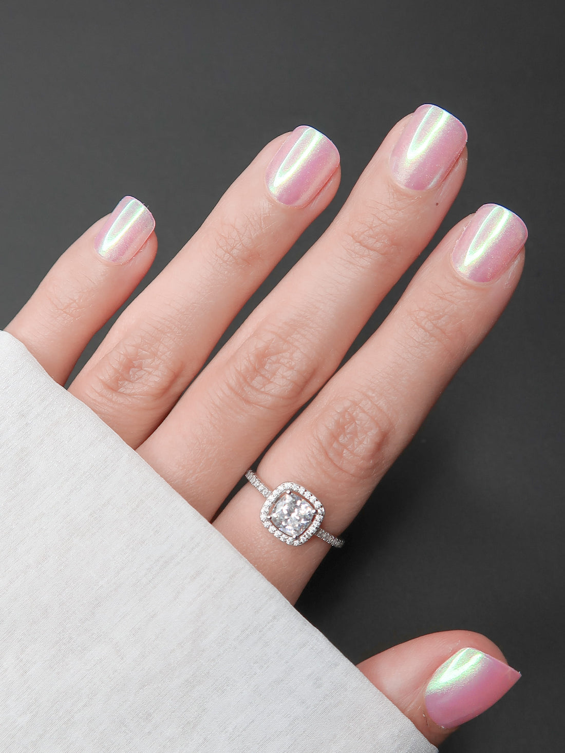 Iridescent Chrome Shifting Hues Nails Iridescent Chrome Shifting Hues Nails β Short Winter Square Nails