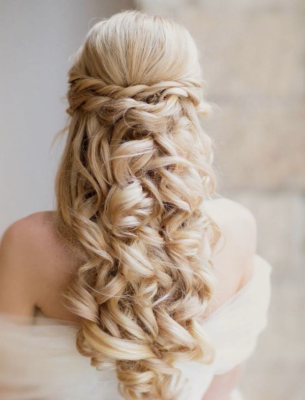 Middle Visual Idea — Winter Half Up Half Down Hairstyles