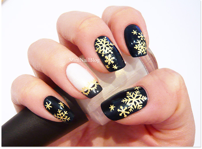 Glossy Visual Idea Glossy Visual Idea β Winter Gold Nails