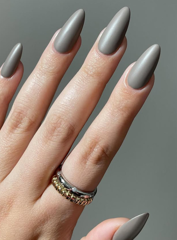 Matte Grey Stiletto Nails Matte Grey Stiletto Nails β Winter Stiletto Nails
