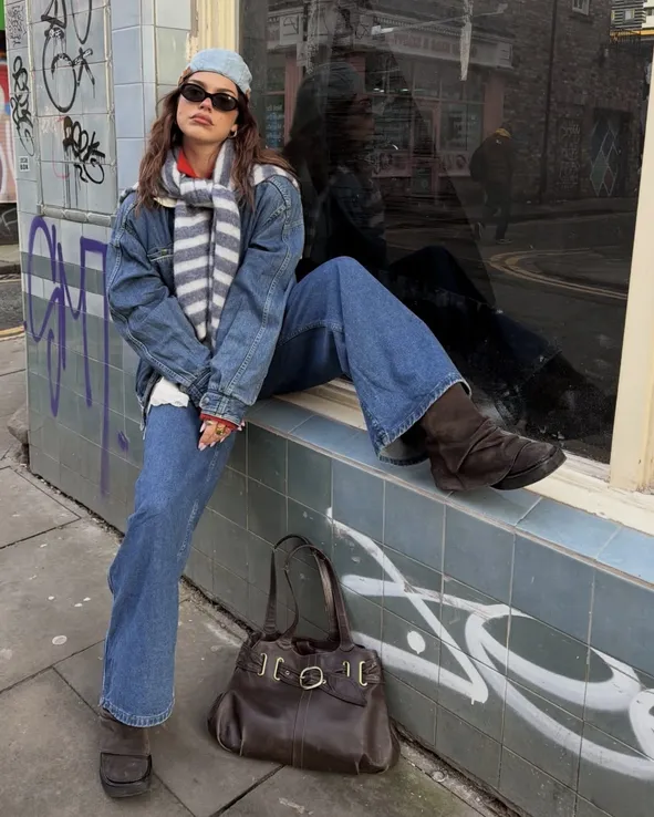 Denim Jacket and Scarf with Wide-Leg Jeans for a Y2K Look Denim Jacket and Scarf with Wide-Leg Jeans for a Y2K Look β Y2K Winter Outfits
