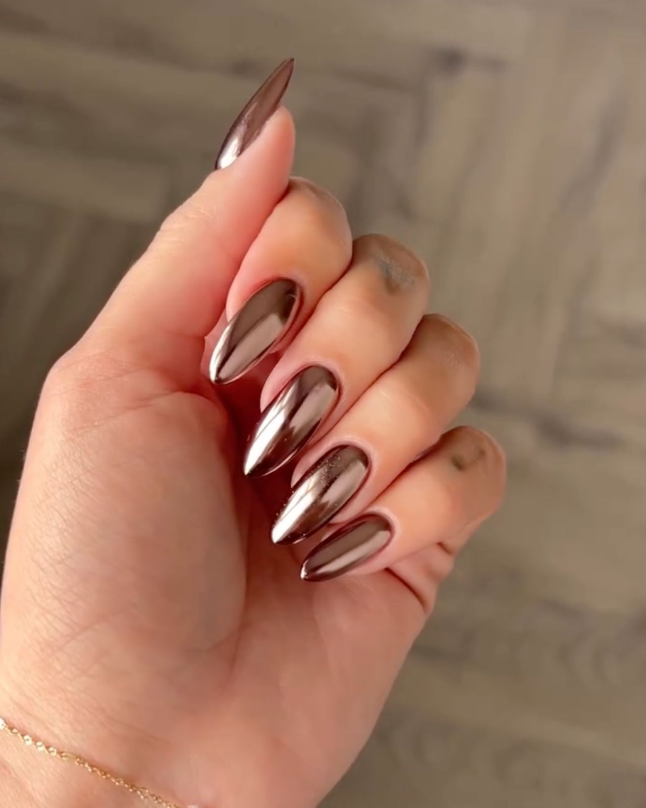 Deep Metallic Brown Chrome Stilettos Deep Metallic Brown Chrome Stilettos β Winter Chrome Nails