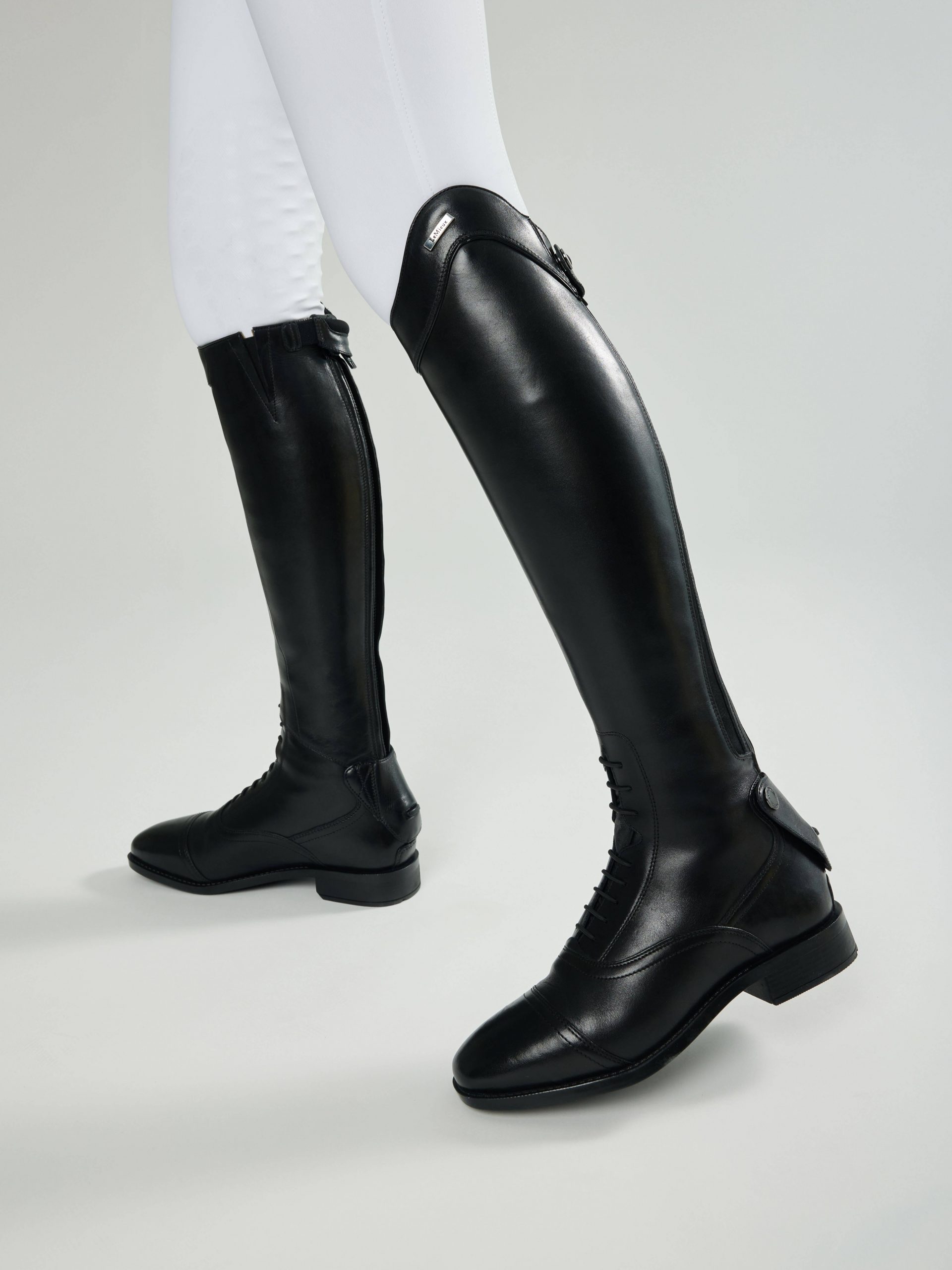 Equestrian Sport: Lace-Up Boots with Textured Breeches Equestrian Sport: Lace-Up Boots with Textured Breeches β Riding Boots Outfits