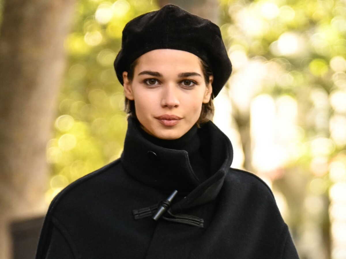 Ear Visual Idea — Winter Haircuts for Oval Faces