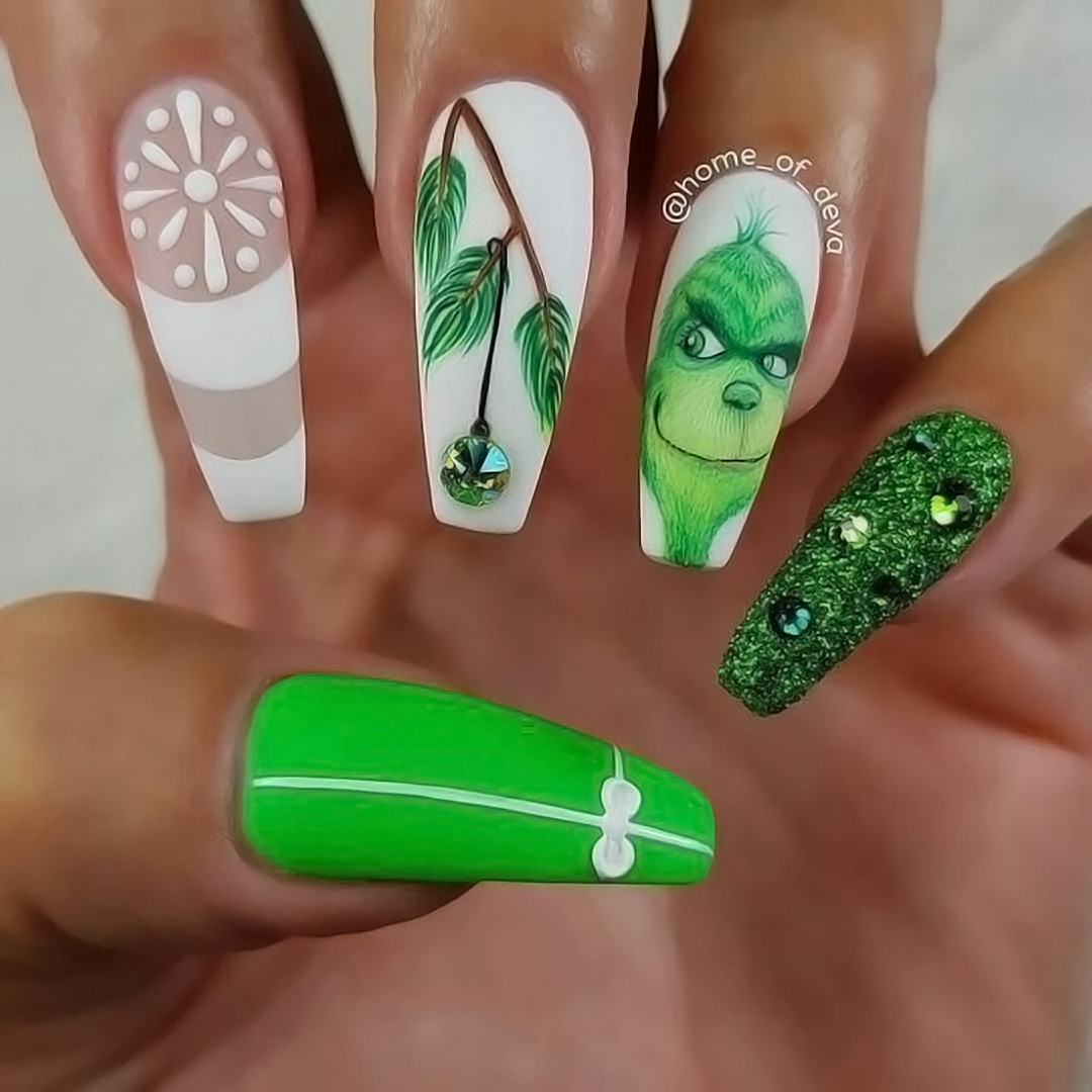 Long Coffin Grinch Face With Glitter Long Coffin Grinch Face With Glitter β Grinch Nails 2026