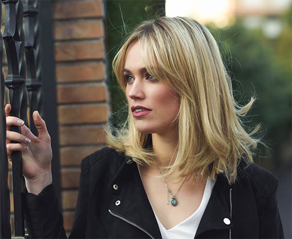 Honey Blonde With Lighter Highlights Visual Idea — Winter Haircuts for Oval Faces