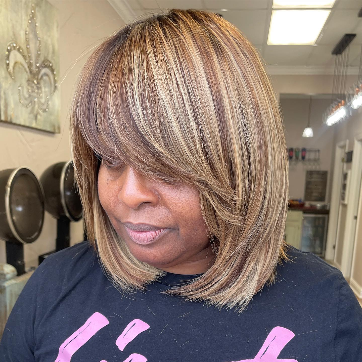 Light Brown Bob With Blonde Highlights Light Brown Bob With Blonde Highlights β Winter Hair Colors for Black Women