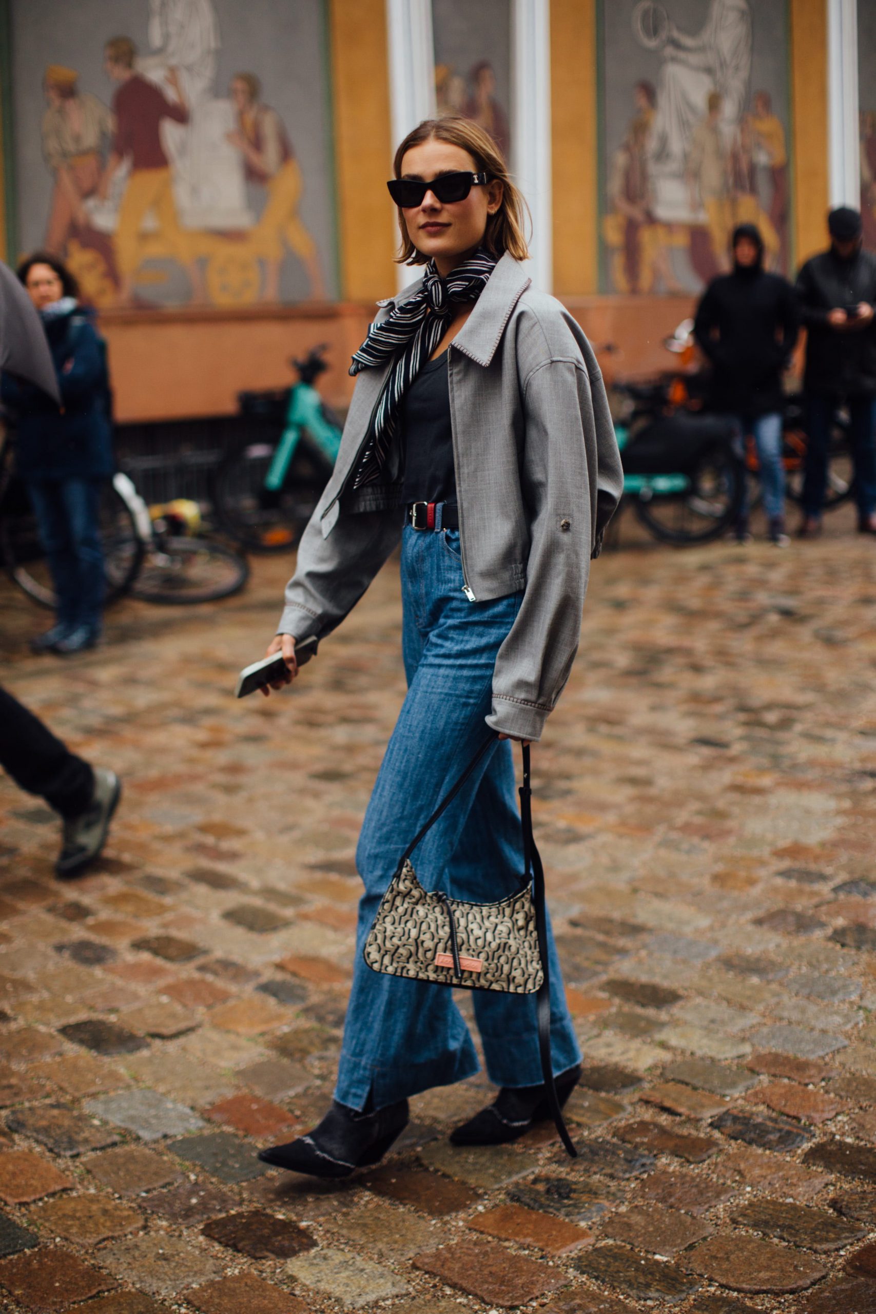 Cropped Jacket and Wide-Leg Jeans: Modern Proportions — Europe Winter Outfits