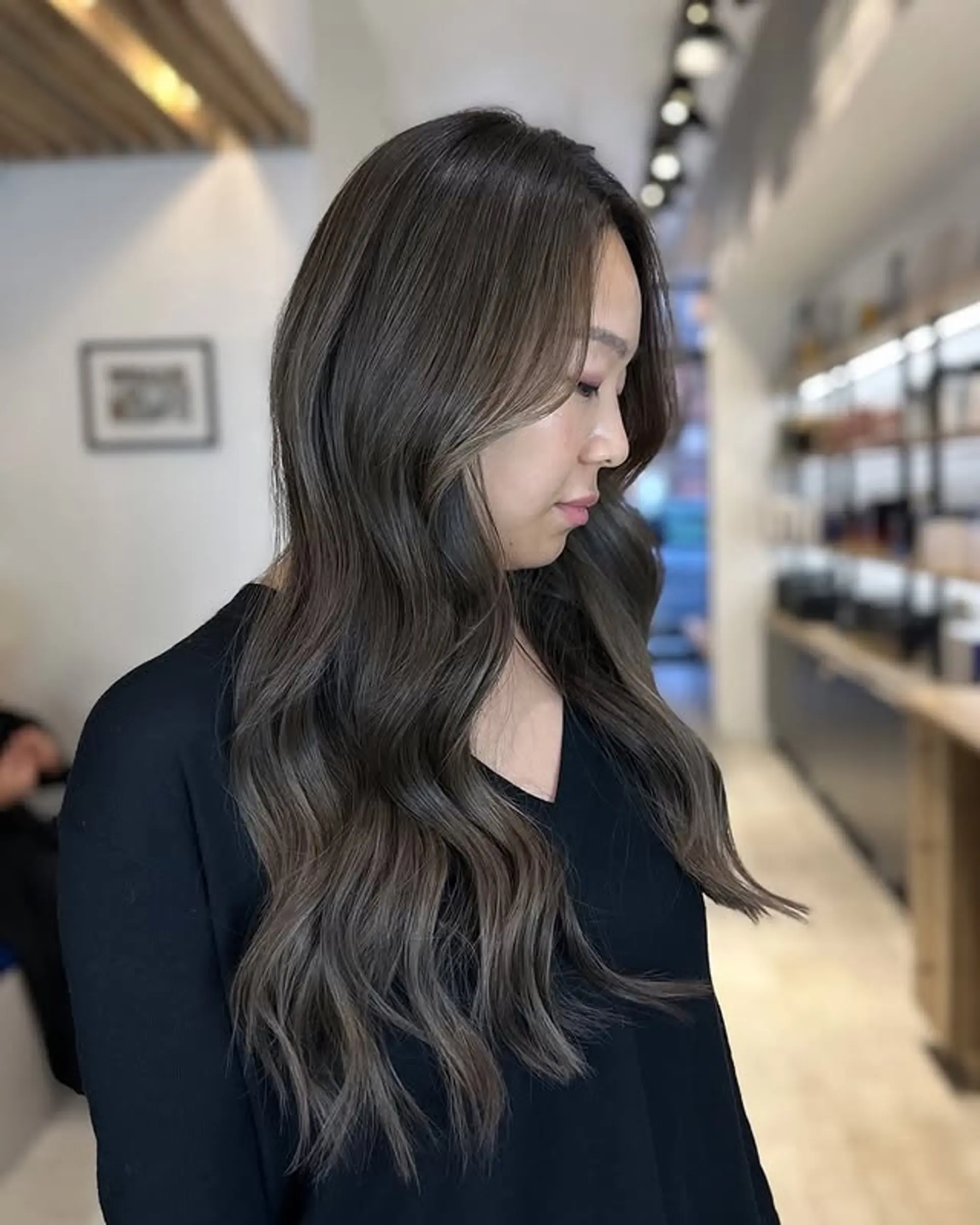 Mid-Back Waves With Curtain Bangs and Balayage Mid-Back Waves With Curtain Bangs and Balayage β Mushroom Brown Hair