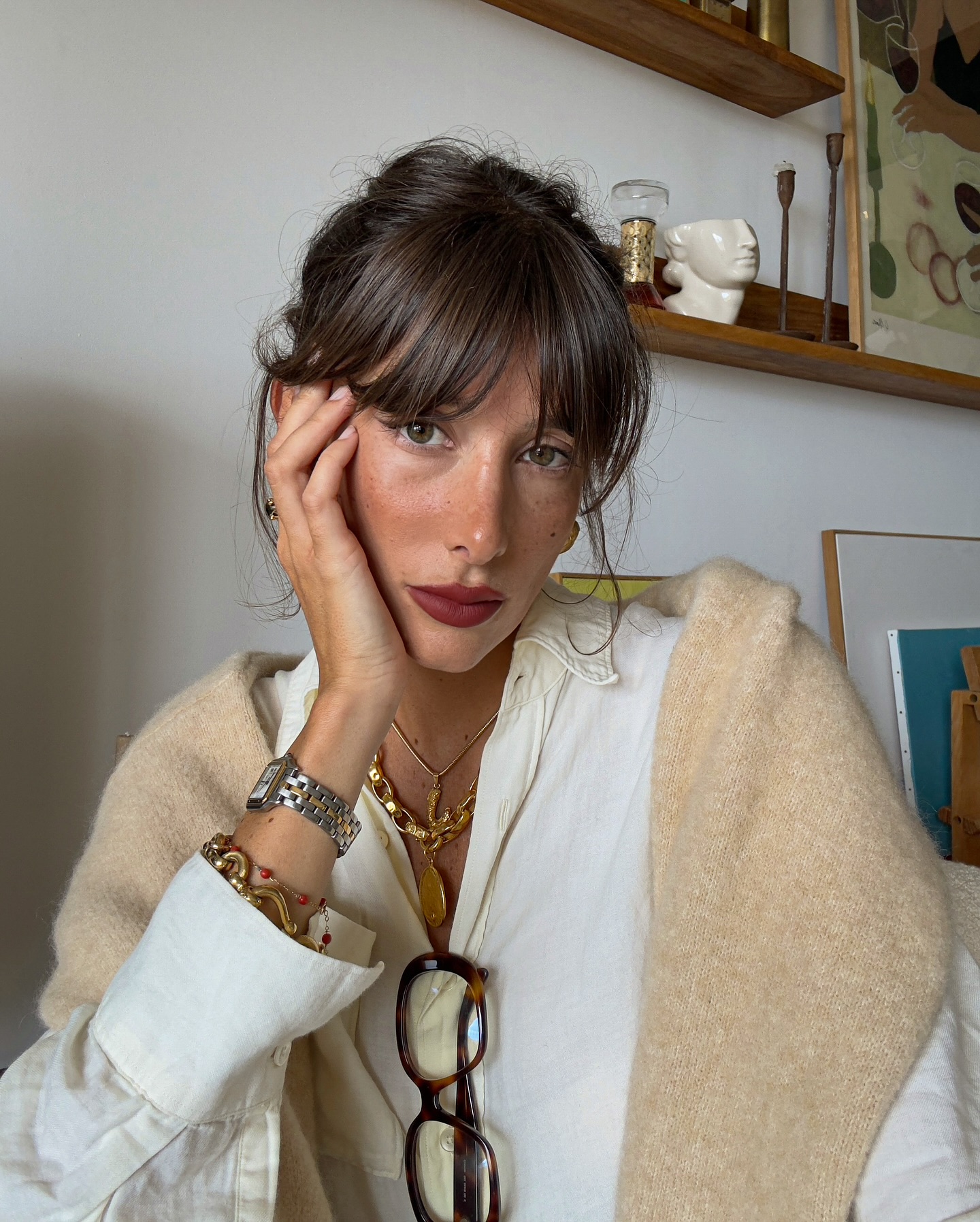 Messy Bun With Wispy Bangs Messy Bun With Wispy Bangs β Winter Hairstyles