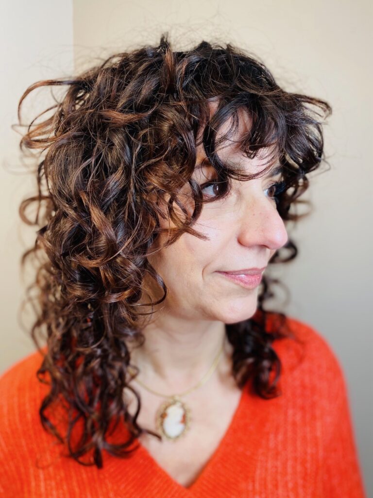 Shoulder Shag With Defined Curls Shoulder Shag With Defined Curls β Winter Shag Haircuts