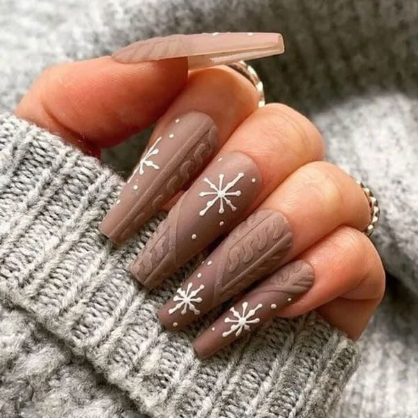 Matte Brown with Cable Knit & Snowflakes Matte Brown with Cable Knit & Snowflakes β Christmas Nail Colors 2026