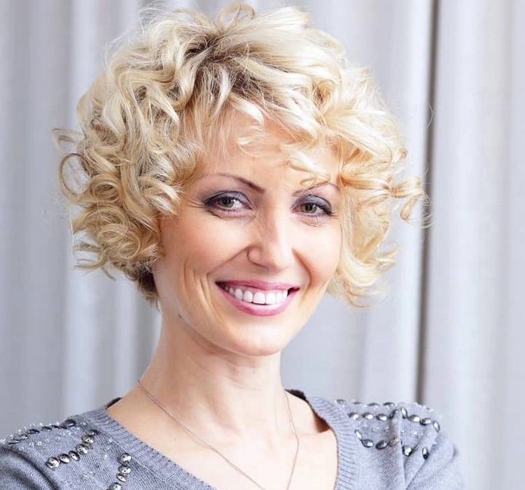 Blonde Visual Idea Blonde Visual Idea β Winter Hairstyles for Curly Hair