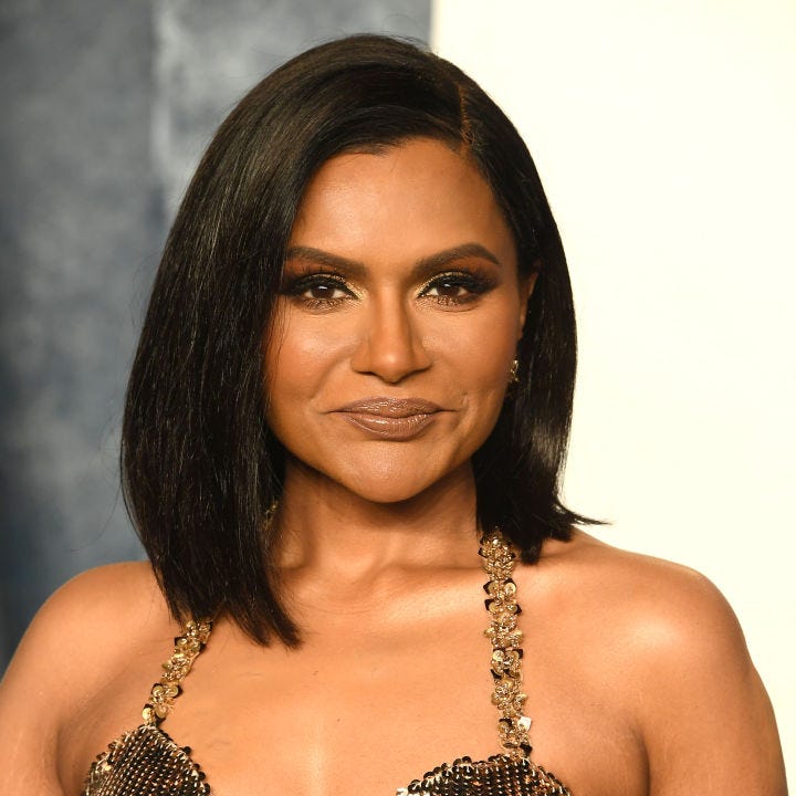 Sleek Collarbone Bob with Deep Side Part Sleek Collarbone Bob with Deep Side Part β Winter Haircuts for Thick Hair