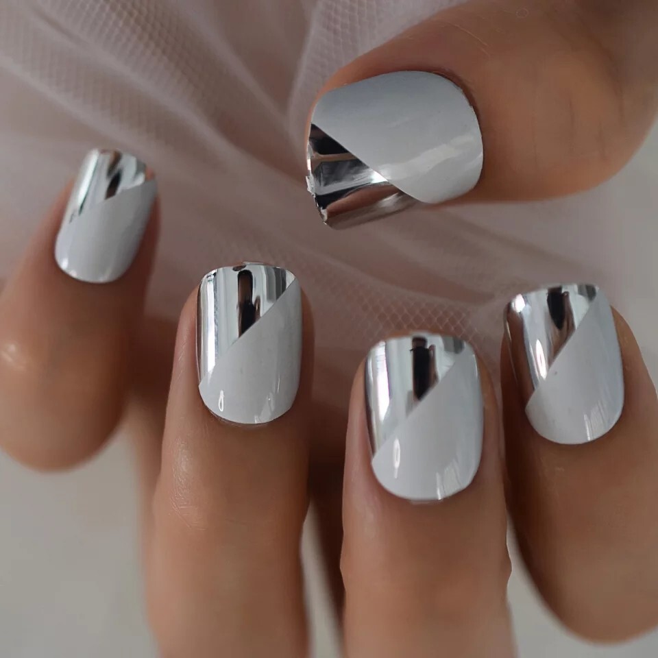 Geometric Silver Chrome on White Geometric Silver Chrome on White β Silver Chrome Nails