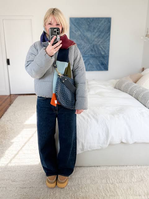 Puffer Jacket with Wide-Leg Jeans and Colorful Scarf Puffer Jacket with Wide-Leg Jeans and Colorful Scarf β Las Vegas Winter Outfits