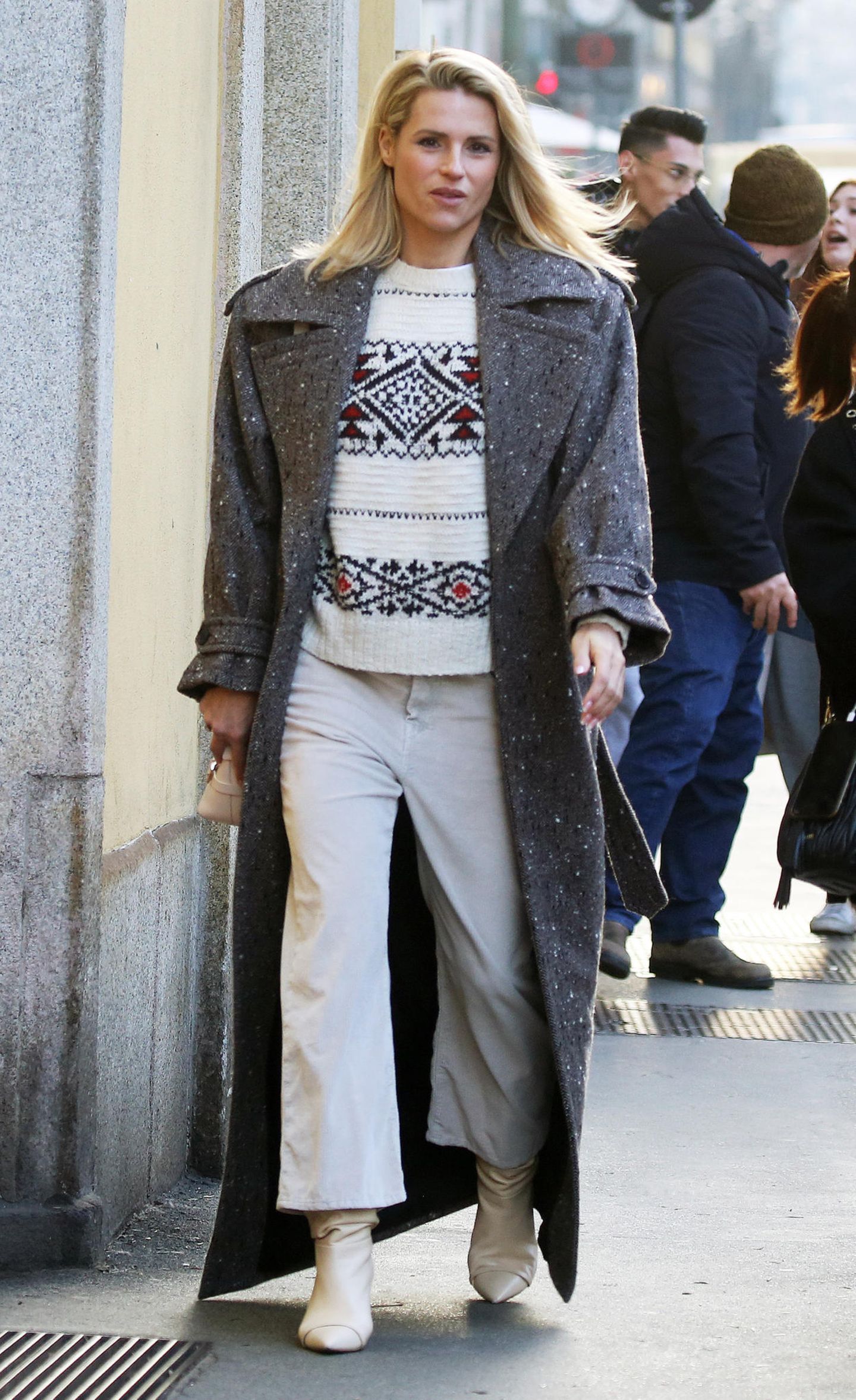 Fair Isle Sweater with Speckled Grey Coat Fair Isle Sweater with Speckled Grey Coat β Scandinavian Winter Outfits