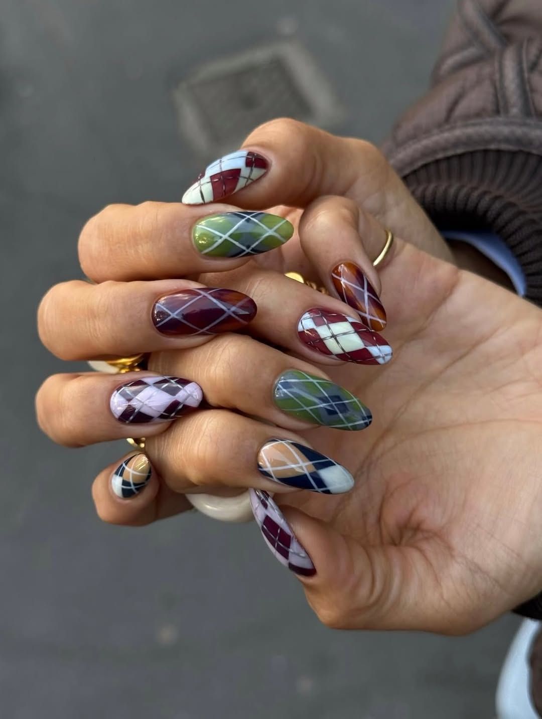 Intricate Plaid Winter Nails — Winter Date Night Nails