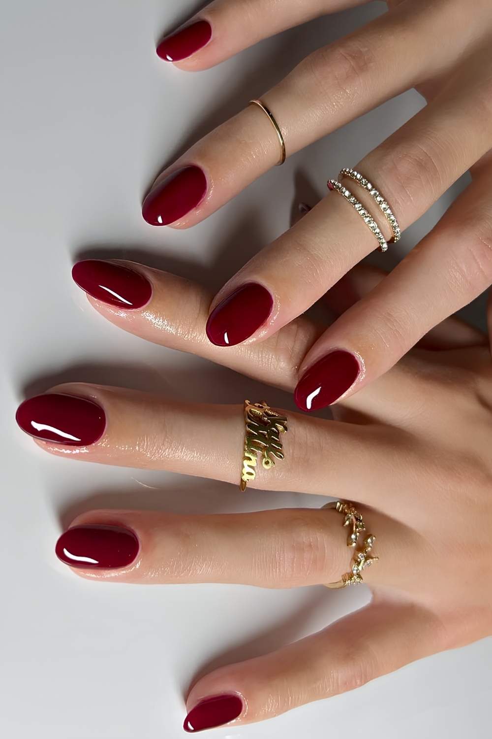 Short Oval Deep Burgundy Gloss Short Oval Deep Burgundy Gloss β Wine Christmas Nails 2026