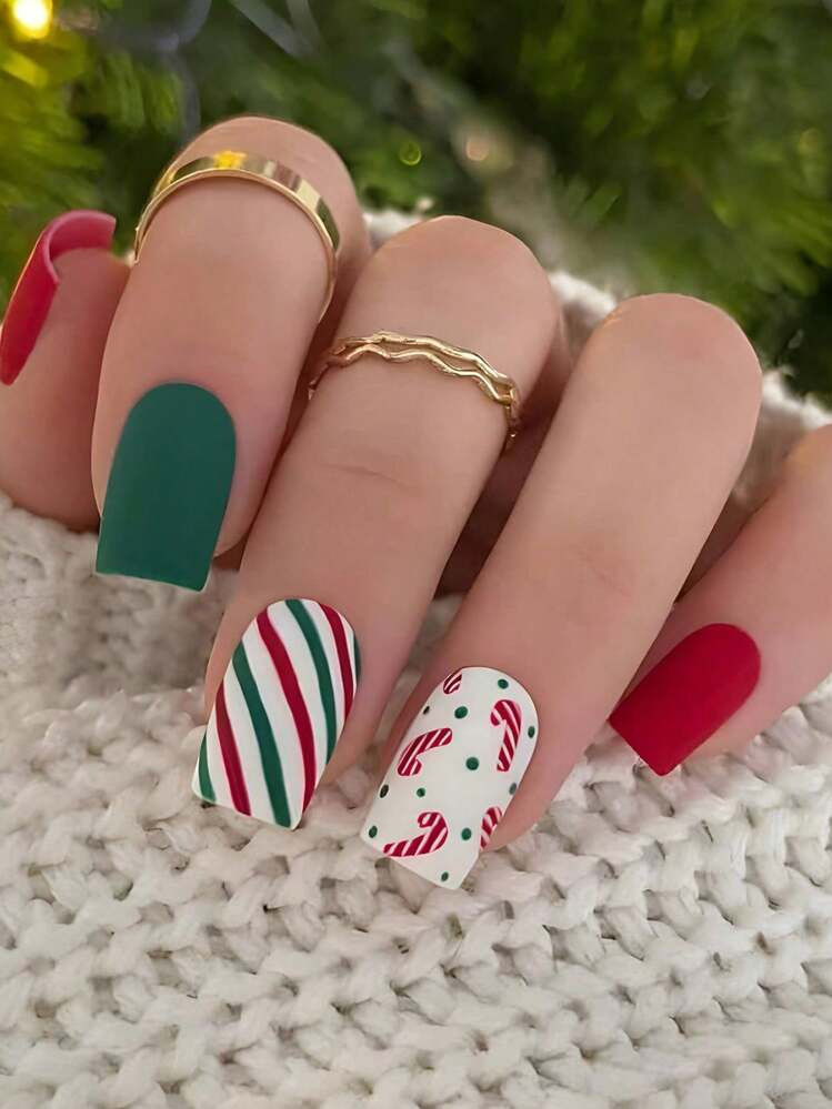 Matte Candy Cane Stripe Nails Matte Candy Cane Stripe Nails β Christmas Square Nails 2026