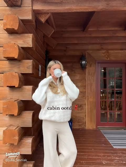 Oversized Fleece Hoodie and Wide-Leg Pants for Cabin Comfort — Cabin Trip Outfits