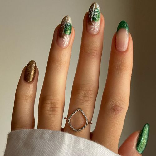 Clear Snowflake Green Glitter French Tips Clear Snowflake Green Glitter French Tips β Medium Christmas Nails 2026