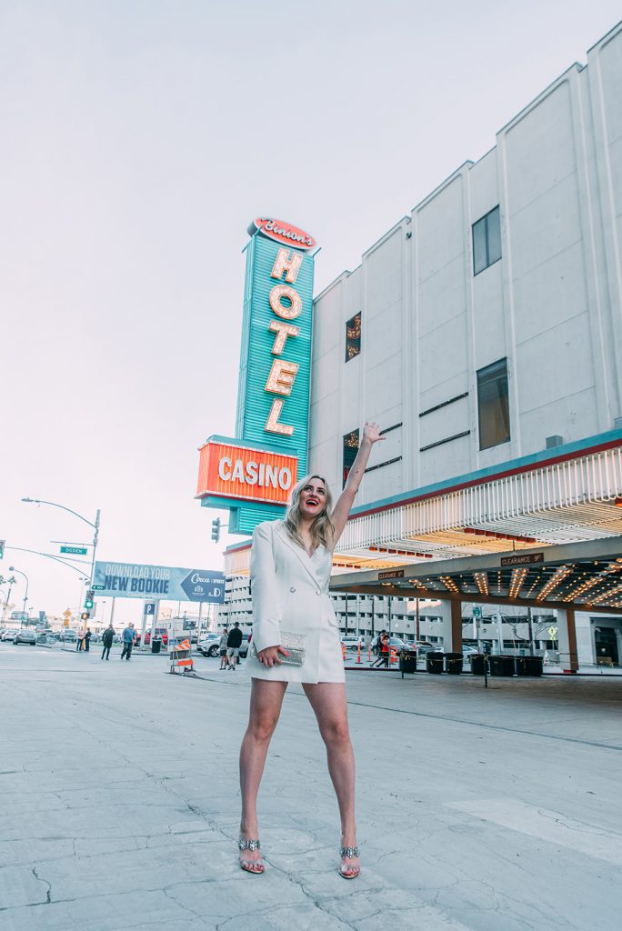 White Blazer Dress with Silver Heels for a Chic Night White Blazer Dress with Silver Heels for a Chic Night β Las Vegas Winter Outfits