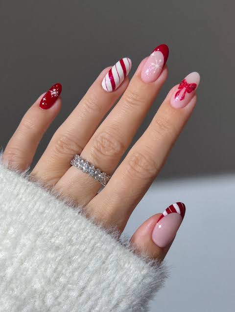 Classic Christmas Oval Nails Classic Christmas Oval Nails β Christmas Oval Nails 2026
