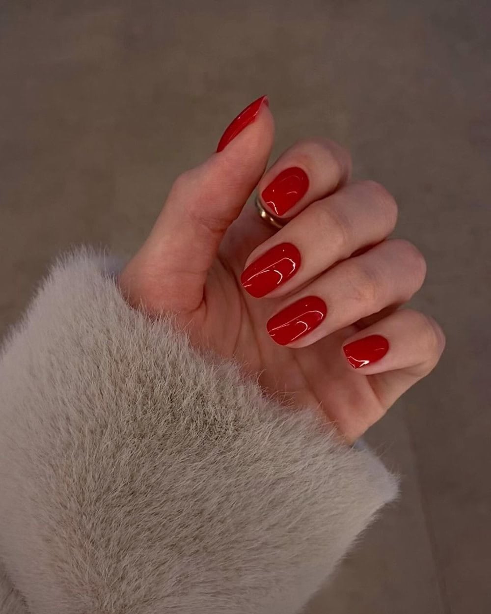 Glossy True Red Short Oval Nails Glossy True Red Short Oval Nails β NYE Nails 2027