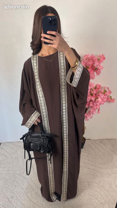 Embroidered Chocolate Brown Abaya for Modest Style Embroidered Chocolate Brown Abaya for Modest Style β Chocolate Brown Outfits