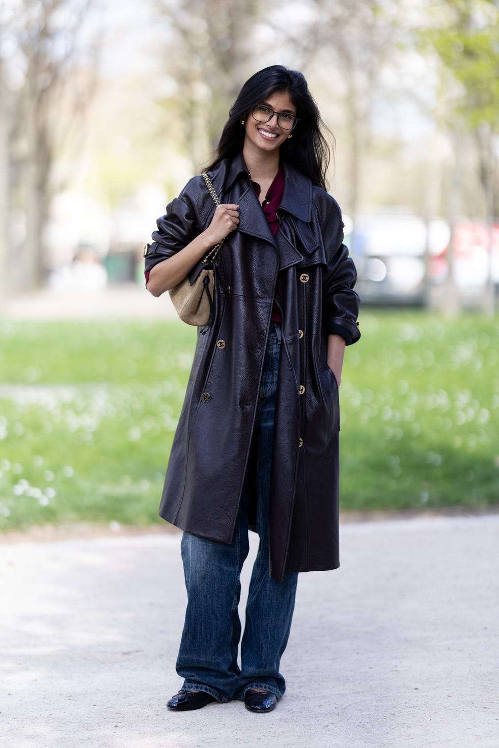 Dark Brown Leather Trench With Burgundy Shirt Dark Brown Leather Trench With Burgundy Shirt β Long Coat Outfits