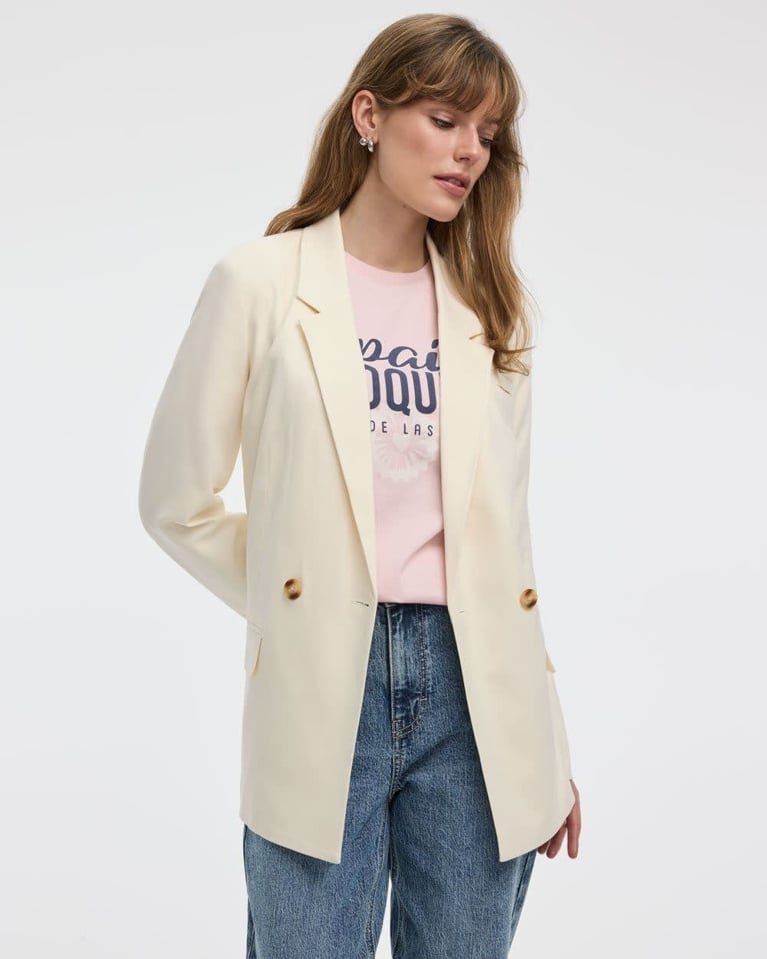 Modern Classic: Cream Blazer and Jeans Modern Classic: Cream Blazer and Jeans β Winter Capsule Wardrobe
