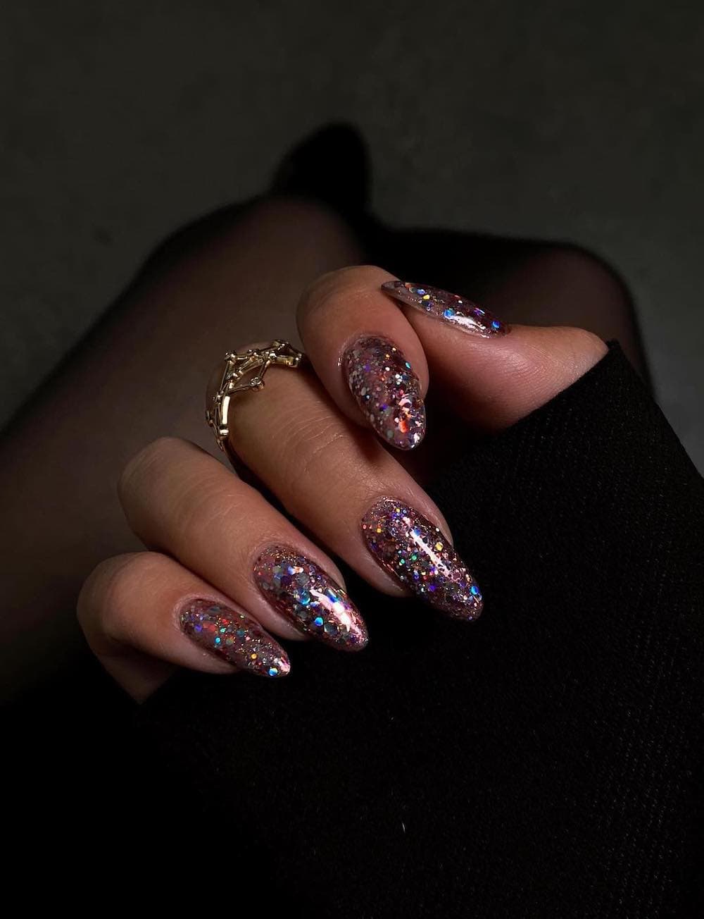 Visual Idea Visual Idea β Sparkly New Years Nails 2027