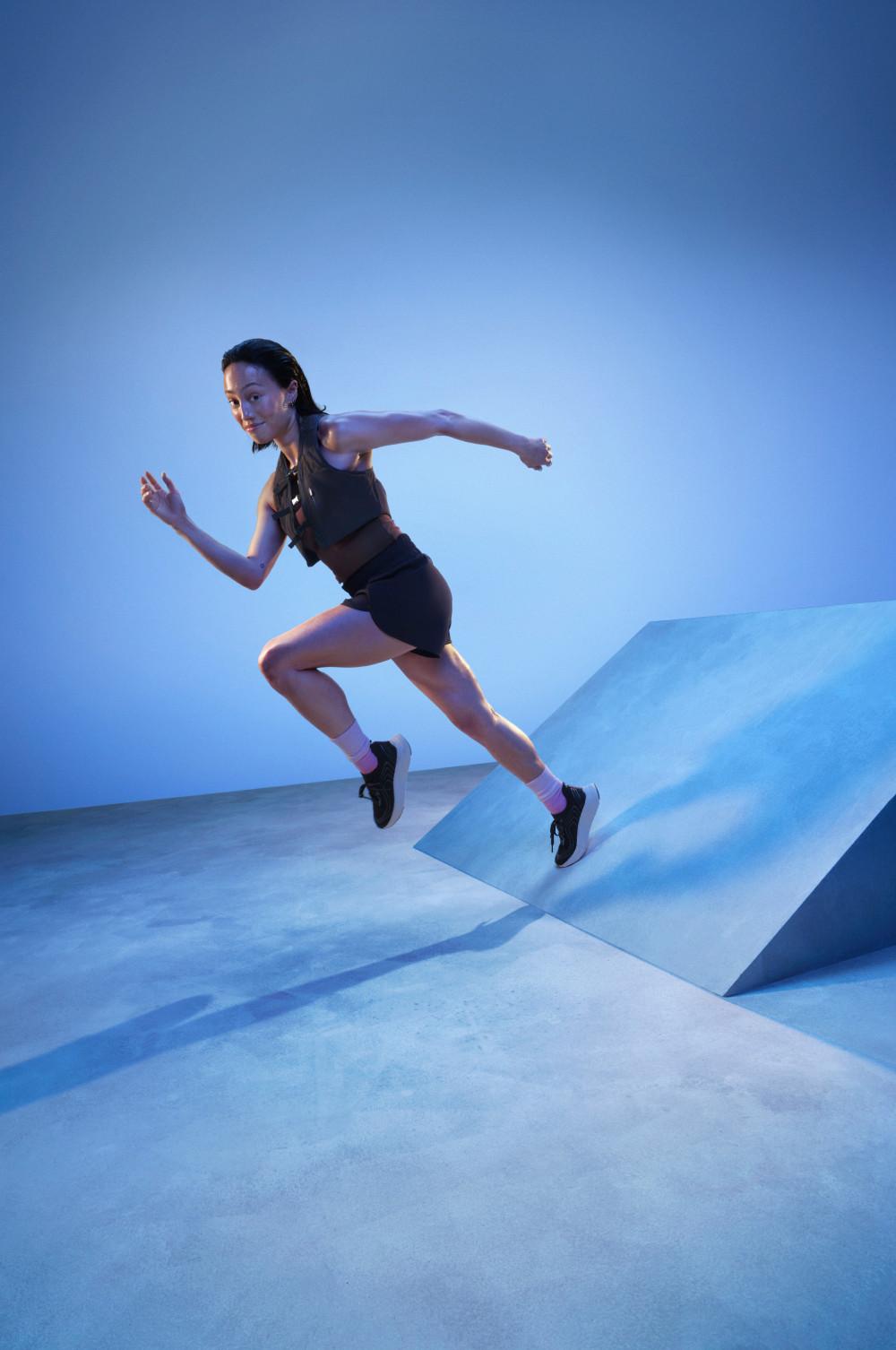 Performance-Ready Grey Set with Mesh Vest — Winter Workout Outfits