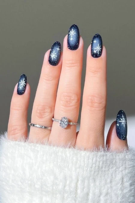 Dark Blue Glitter with Snowflake Designs — Winter Glitter Nails