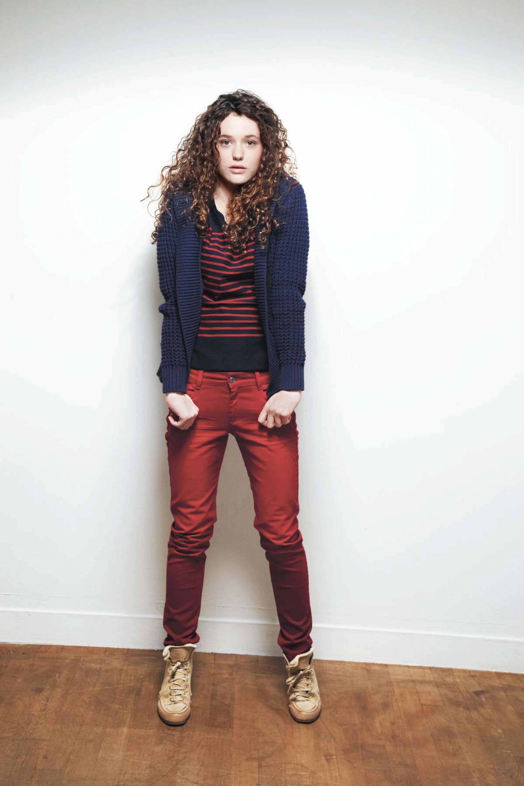 Skinny Jeans and Cardigan for a Casual Layered Outfit — Winter College Outfits