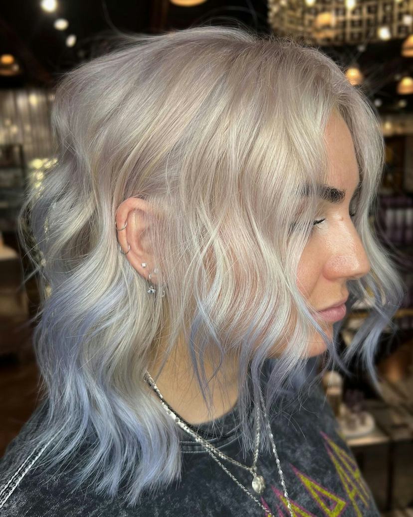 Collarbone Ash Blonde With Lavender Tips Collarbone Ash Blonde With Lavender Tips β Winter Hair Colors for Gray Hair