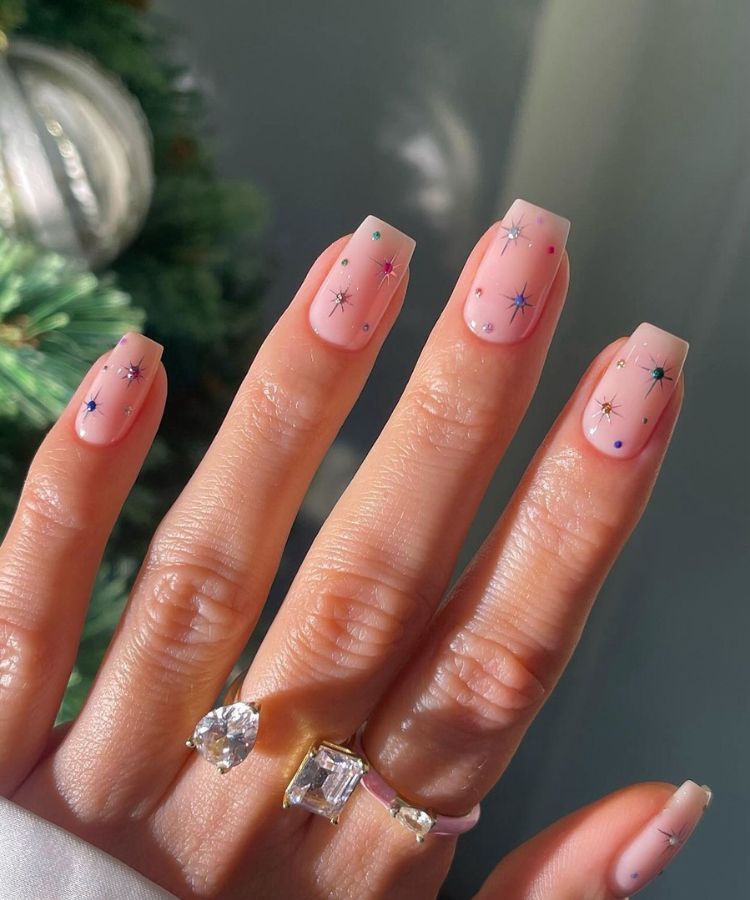 Festive Celebratory Visual Idea Festive Celebratory Visual Idea β Cute Christmas Nails 2026