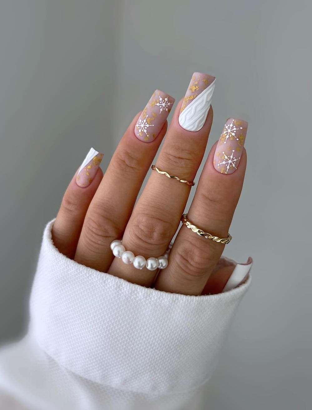 Beige Snowflake Cable Knit Nails Beige Snowflake Cable Knit Nails β Christmas Square Nails 2026