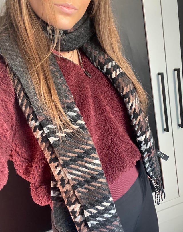 Cozy Fleece & Plaid: Black Leggings with Textured Sweater and Scarf Cozy Fleece & Plaid: Black Leggings with Textured Sweater and Scarf β Winter Outfits with Leggings