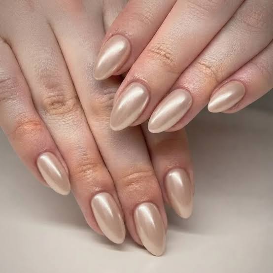 Pearlescent Champagne Almond Nails — New Years Gel Nails 2027