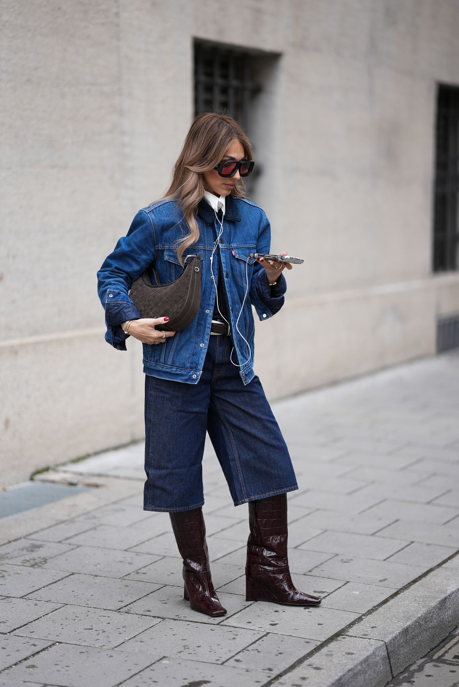 Dark Wash Culotte Jeans with a Blue Denim Jacket Dark Wash Culotte Jeans with a Blue Denim Jacket β Winter Outfits with Jeans