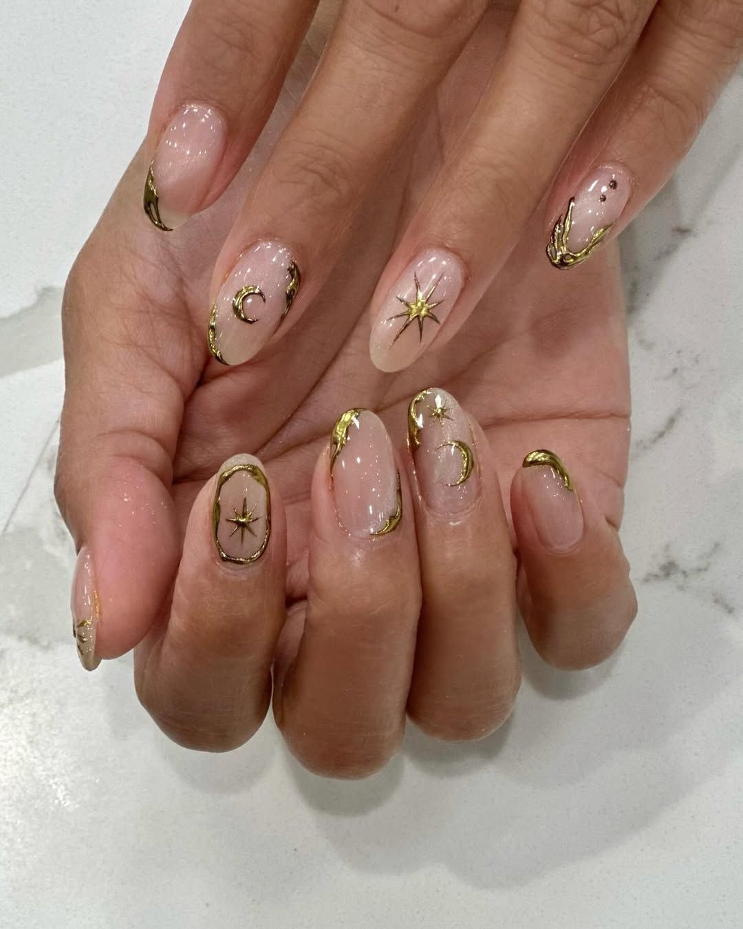 Glittery Pink French with Snowflakes Glittery Pink French with Snowflakes β Clean Girl Winter Nails